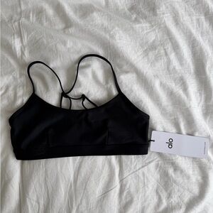 ALO Airlift Yoga Black Sports Bra Tags on - medium